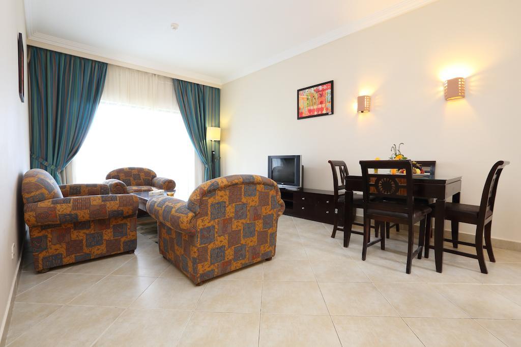Rehana Sharm Resort - Aquapark & Spa - Couples And Family Only -Premium Ultra All-Inclusive 24H Rum bild
