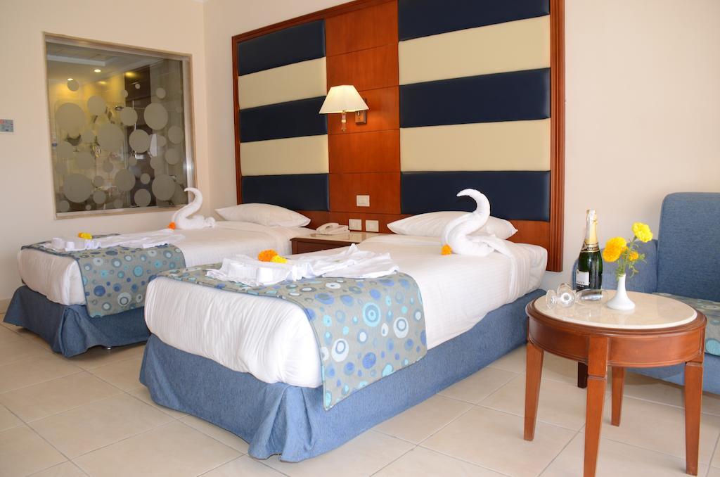 Rehana Sharm Resort - Aquapark & Spa - Couples And Family Only -Premium Ultra All-Inclusive 24H Rum bild
